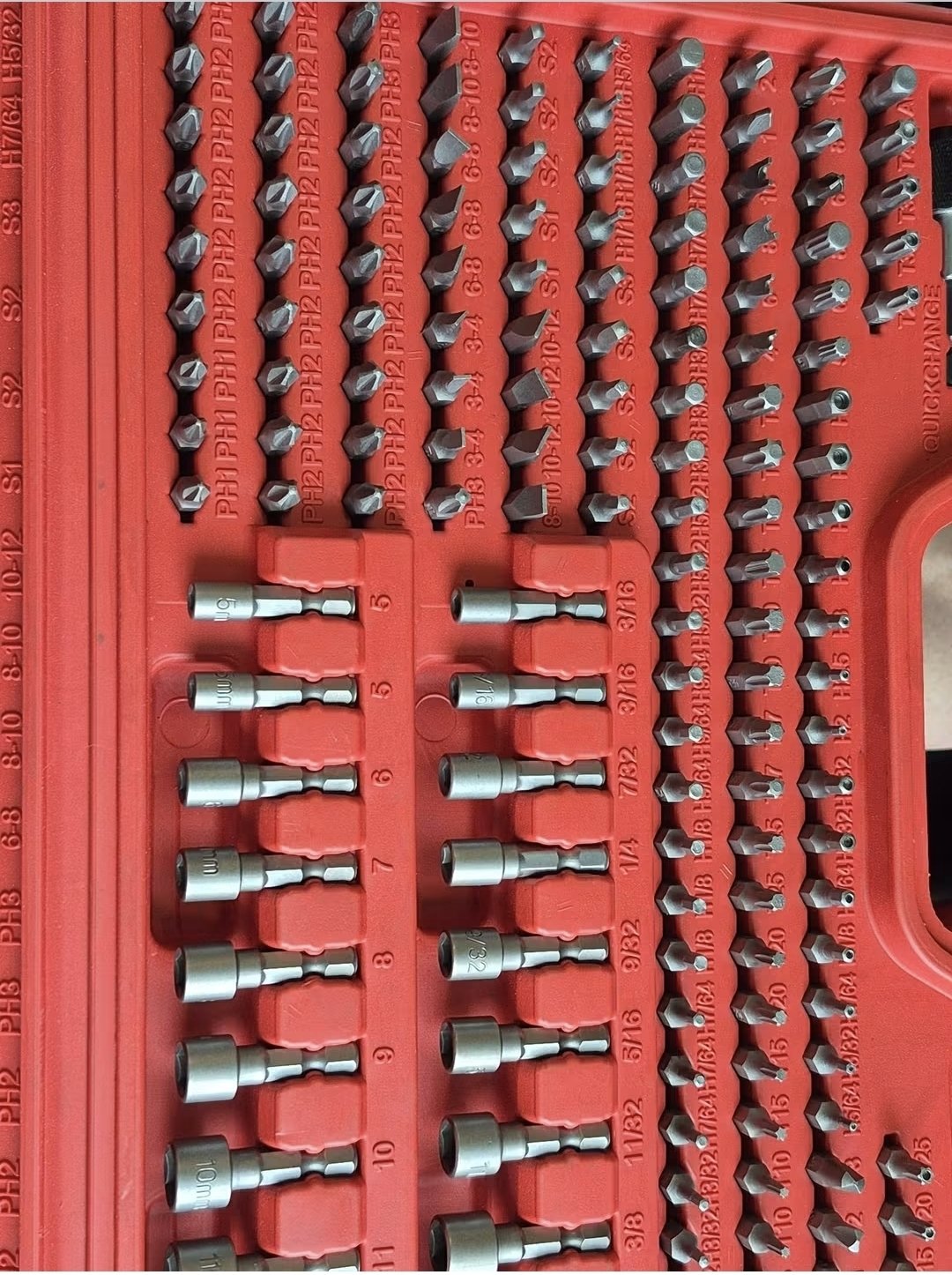 208 Piece Ultimate Screwdriver Bit Set