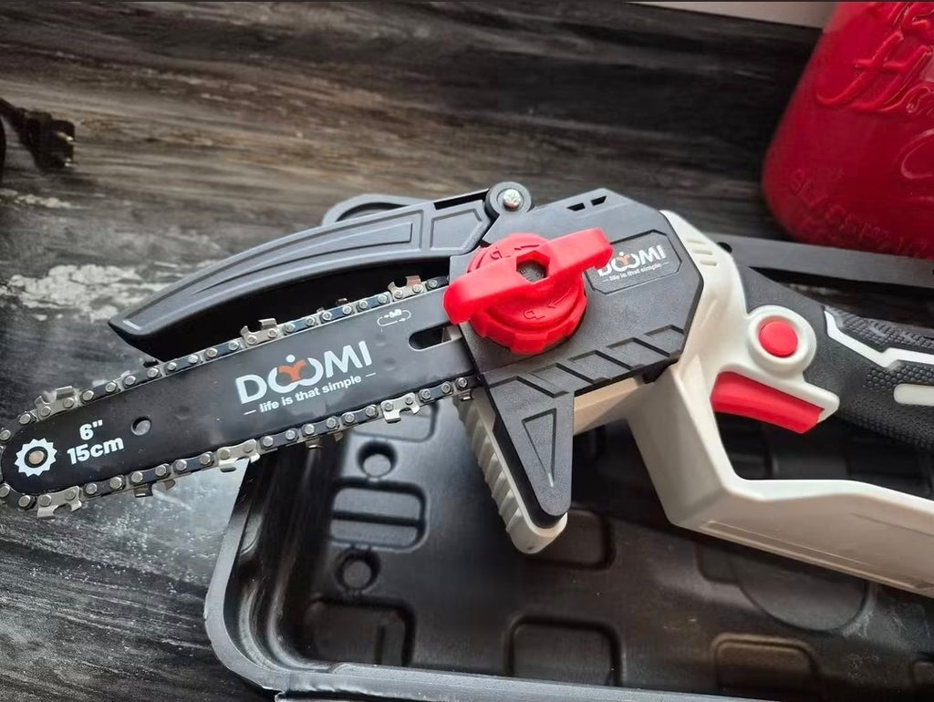 Doomi 6-inch Cordless Mini Chainsaw (MR6506)