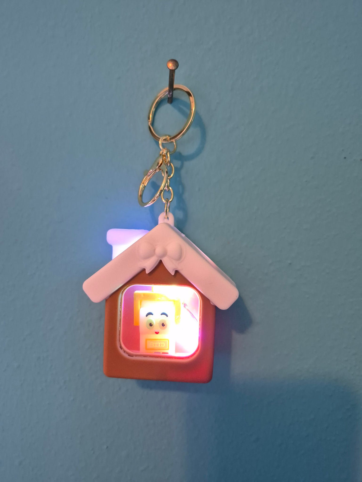 Light-Up House Keychain – LankyBox Boxy House Character Keychain with LED Lights - photo 1