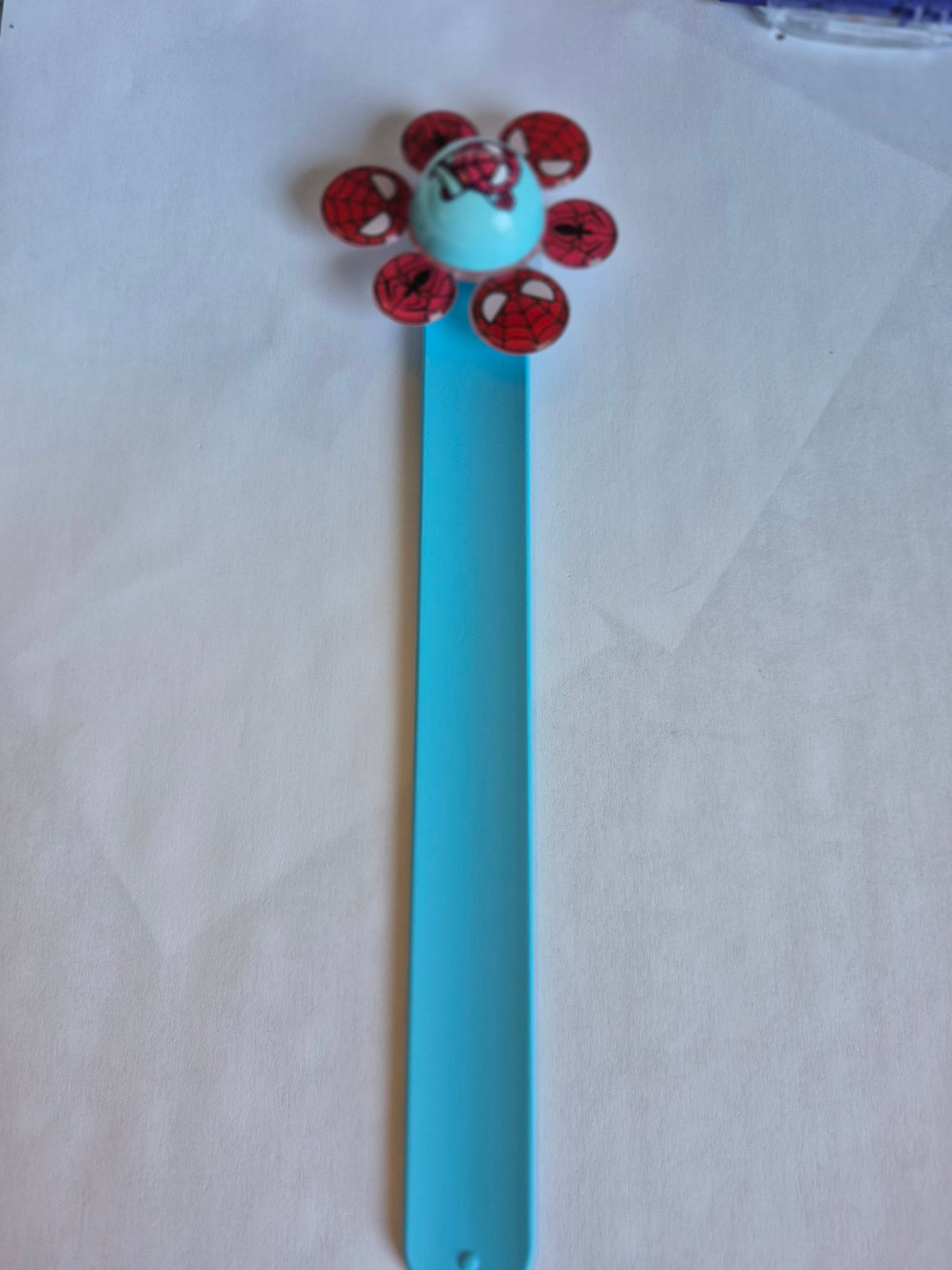 Spider-Man Light-Up Spinner Slap Bracelet – Blue