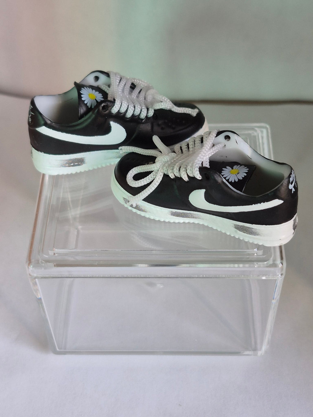 Black Mini Sneakers with Daisy Tongue – Collectible Pair with Display Case