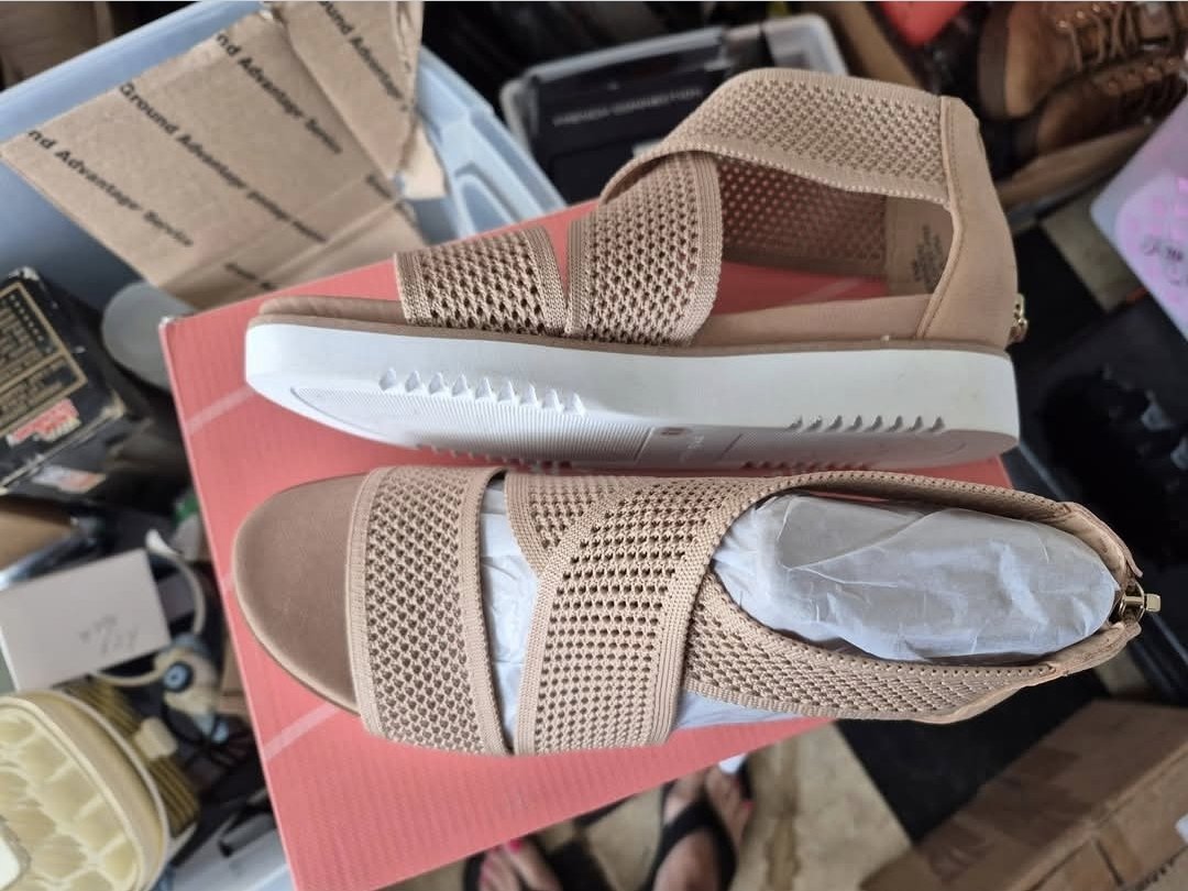 Easy Spirit Wander2 Women's Knit Sandals – Light Natural, Size 6.5