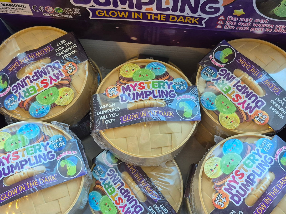 Mystery Squishy Dumpling – Glow in the Dark, Surprise Color in Steamer Basket