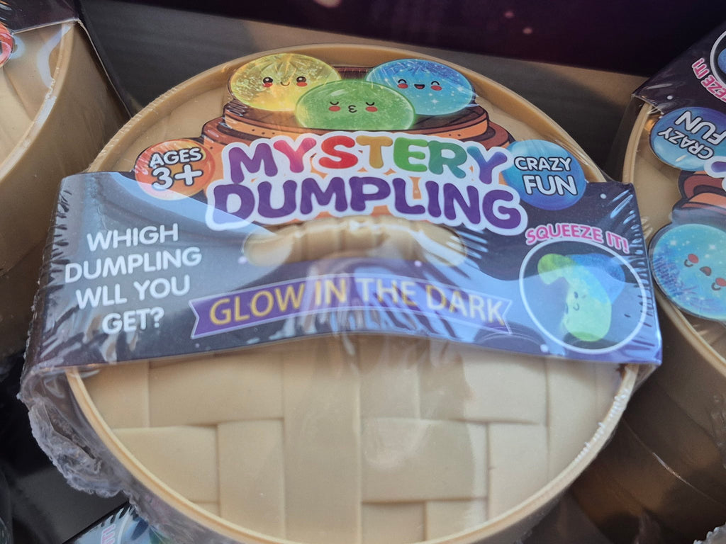 Mystery Squishy Dumpling – Glow in the Dark, Surprise Color in Steamer Basket