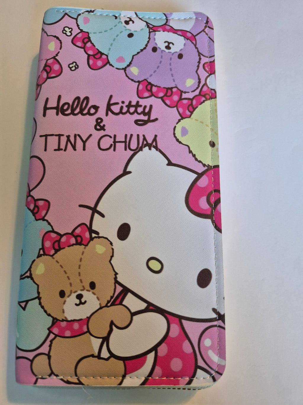 Hello Kitty Zip-Around Wallet – Tiny Chum Teddy Bear, Pink