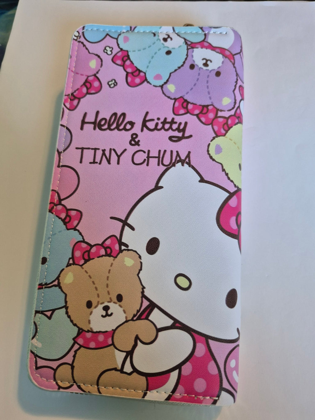 Hello Kitty Zip-Around Wallet – Tiny Chum Teddy Bear, Pink