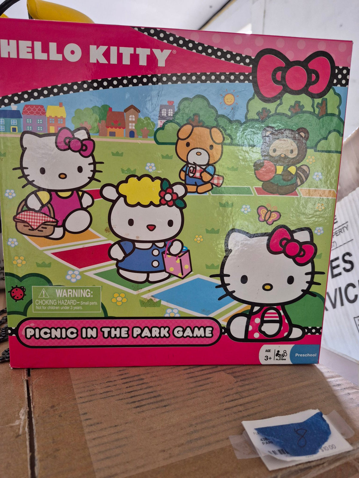 Hello Kitty Picnic in the Park Game box