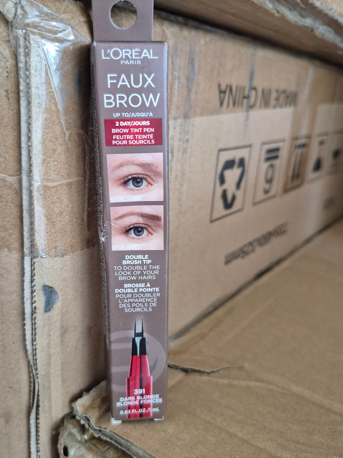 L'Oréal Faux Brow tint pen photo 1