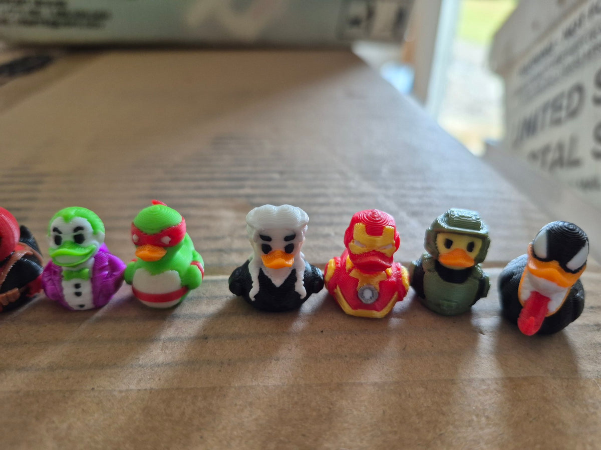 Superhero Duck Set – 10 Mini Character Ducks