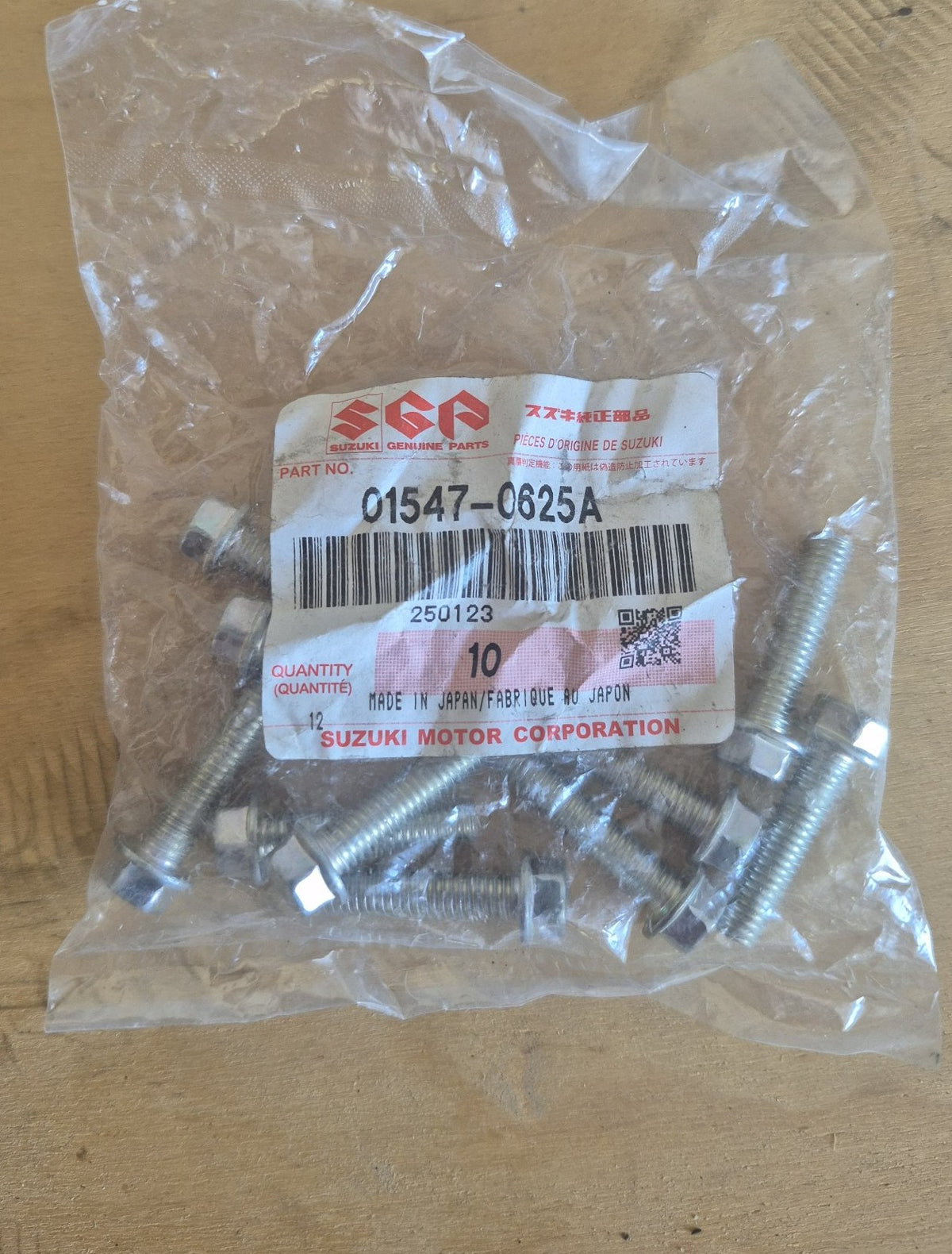 Suzuki Genuine Parts Bolt 01547-0625A – Bag of 10 (OEM, Made in Japan)