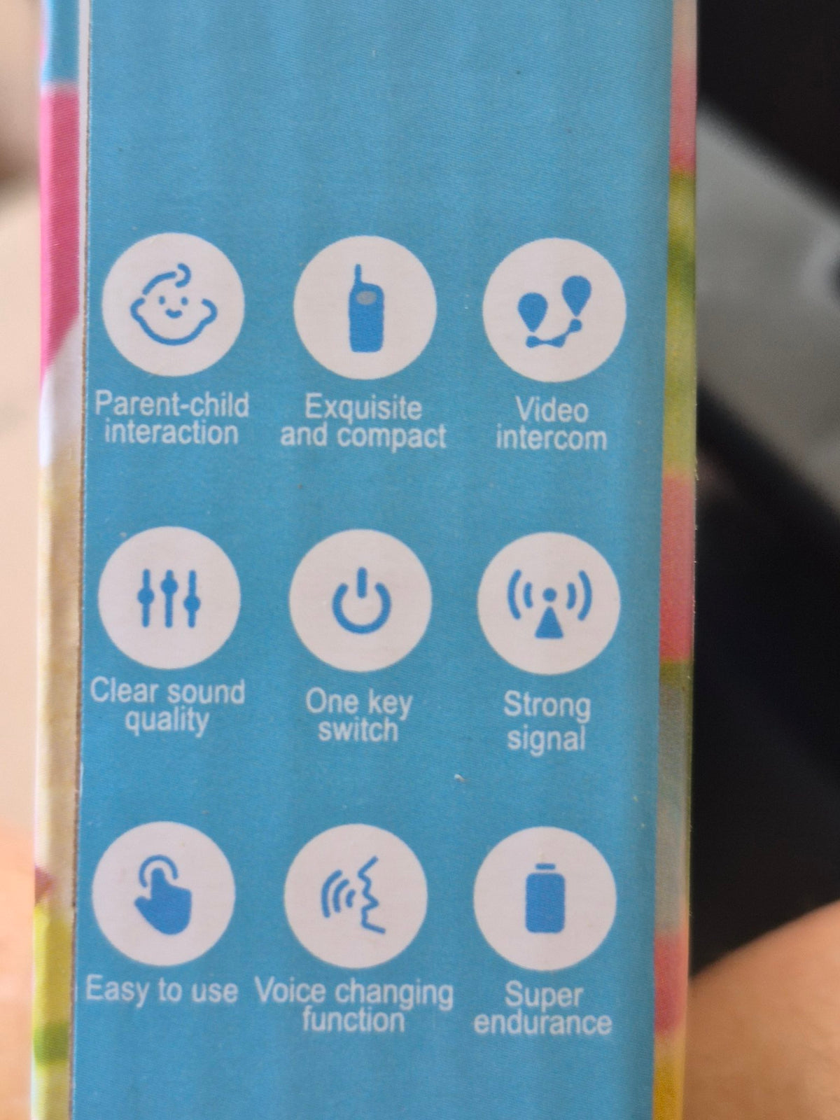 Video Walkie Talkie children's toy box side - features