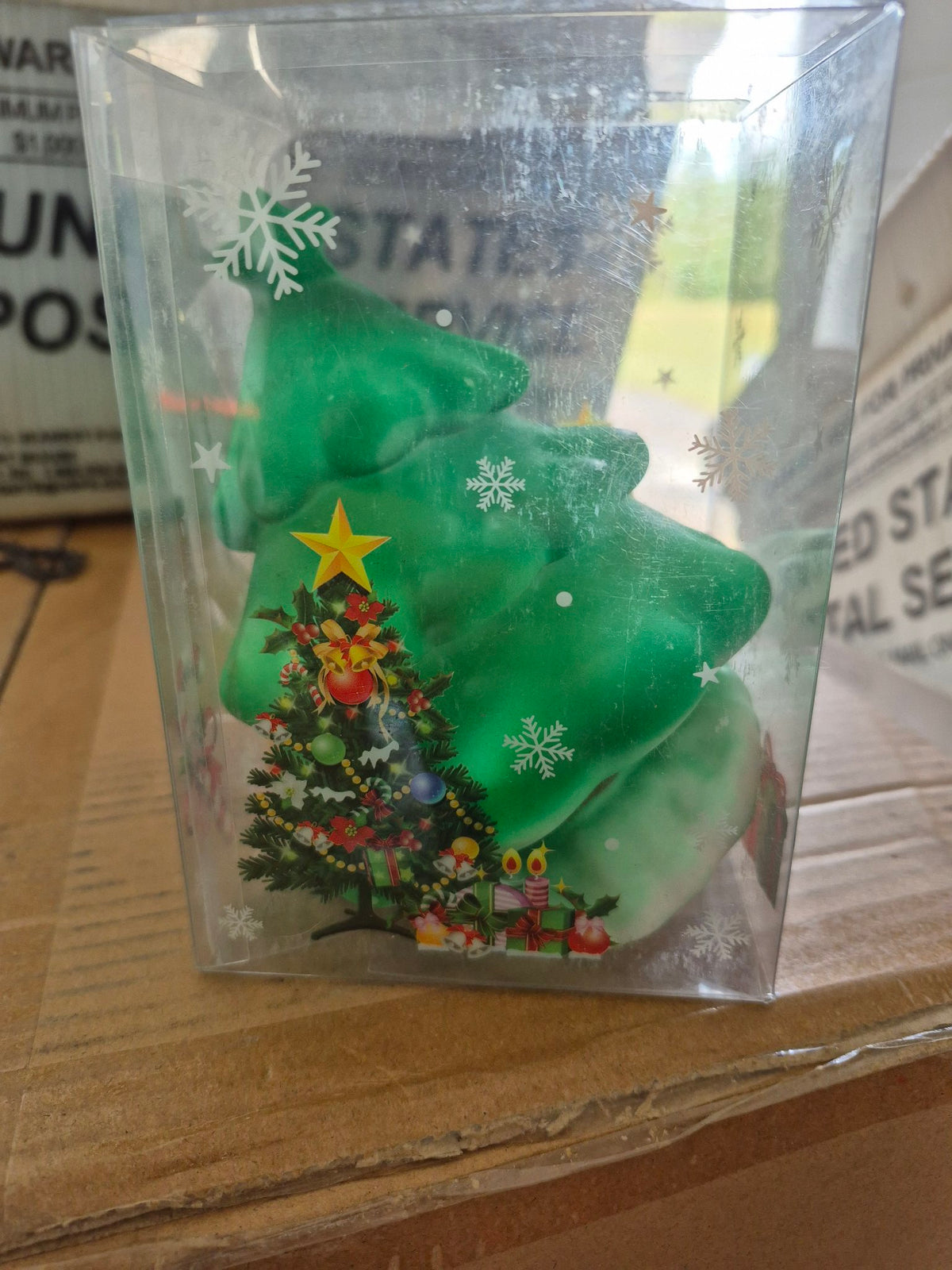 Christmas Tree Squishy – Light-Up Stress Relief Toy